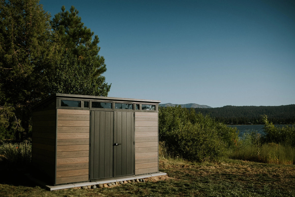 Nouveauté 2026 – Abri de jardin Keter Signature , 3,35 m x 2,13 m, en résine durable avec plancher renforcé et porte verrouillable, couleur noyer