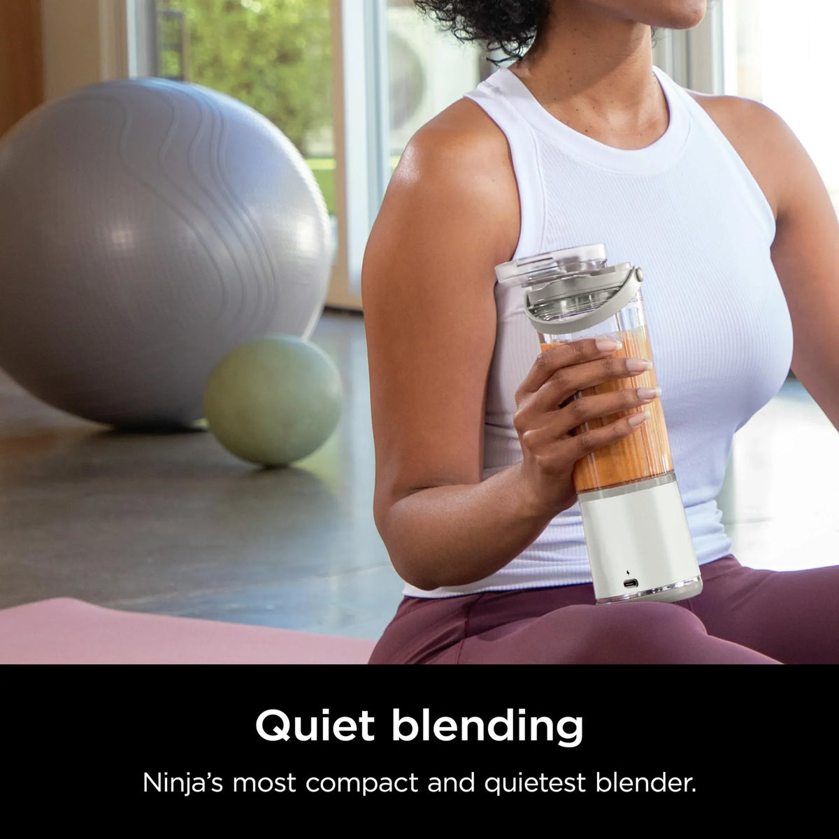 Nouveauté 2026 – Blender portable Ninja Blast , sans fil, bol de 532 ml (18 oz), blender individuel pour milkshakes et smoothies, sans BPA, couvercle étanche et bec verseur, rechargeable par USB-C, pièces compatibles lave-vaisselle, violet métallisé